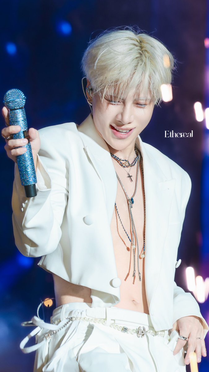 Ethereal_718's tweet photo. 260926 KRAZY Music Festival Taipei

   ℙ𝕣𝕖𝕥𝕥𝕪 𝔹𝕠𝕪☺️🤍

#태민 #TAEMIN #テミン #泰民
#TAEMIN_LiMiNaL https://t.co/2wLSTJMul2