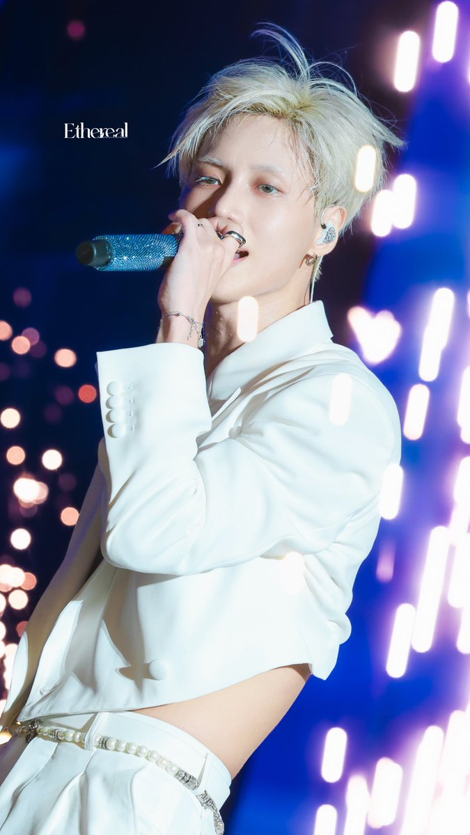 Ethereal_718's tweet photo. 260926 KRAZY Music Festival Taipei

   ℙ𝕣𝕖𝕥𝕥𝕪 𝔹𝕠𝕪☺️🤍

#태민 #TAEMIN #テミン #泰民
#TAEMIN_LiMiNaL https://t.co/2wLSTJMul2