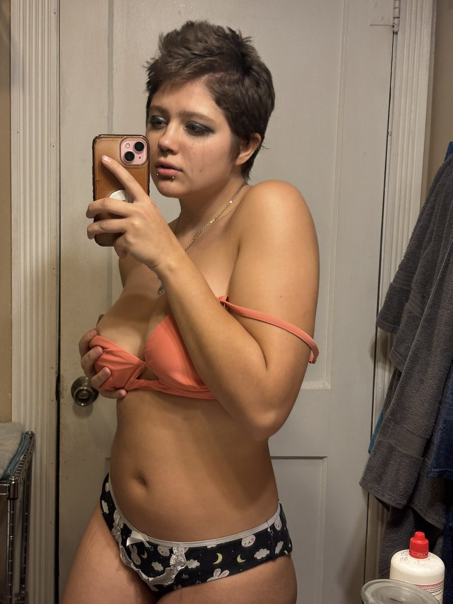 pinkandmuttish's tweet photo. i have more photos on MY OF ! plz go peep and buy some 

#nsfw #nudes #underwear #onlyfans https://t.co/WP8sXxJMMX