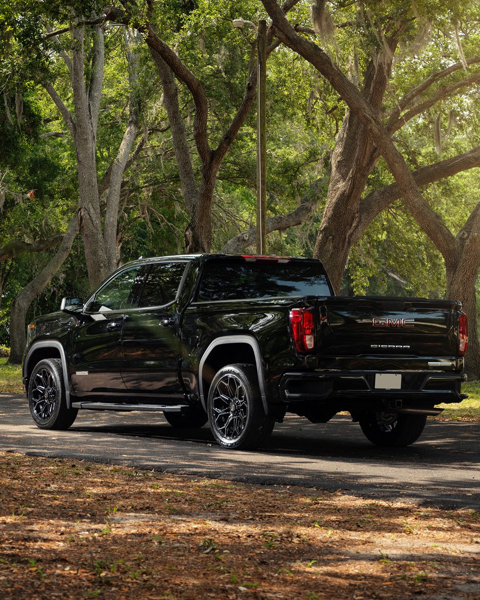 4PlayWheels's tweet photo. Back in stock! Brushed Black 22x10 4P83!

Featured here on this GMC Sierra Elevation wrapped in 285x45x22 @nittotire

#4PLAYWheels #GMCSierra #ChevySilverado #AT4 #ChevyTrucks https://t.co/gc1obJIDfj