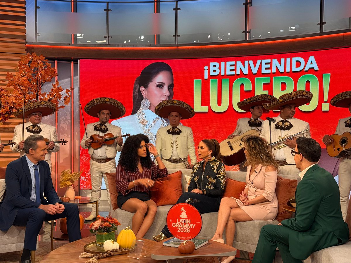 LuceroMexico's tweet photo. Siempre me siento como en casa. @despiertamerica https://t.co/yMYs7HGAKM