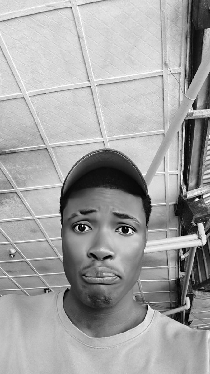 EngrTi41623's tweet photo. POV: You don finally realize say you no ugly… na life just never balance the lighting. 😭😂🖤🤍

Still handsome, still confused, still minding my business. 😮‍💨😂

#POV #Vibes #BlackAndWhite #Funny  #FYP #Nigeriafirst https://t.co/vtyF4MHOoc