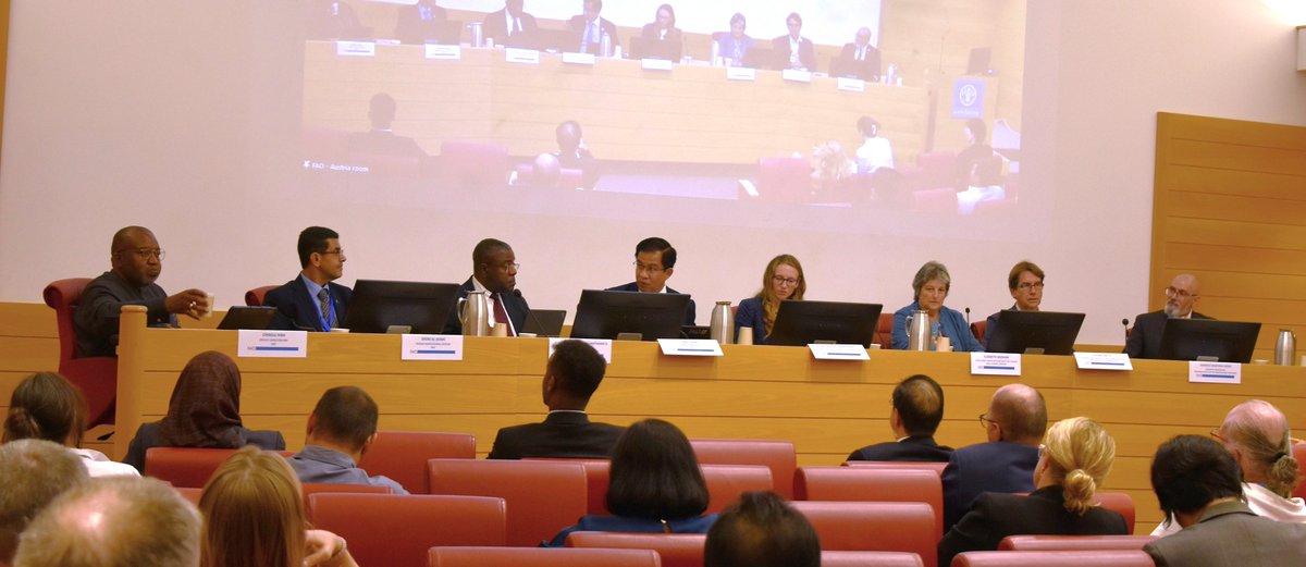ippcnews's tweet photo. 🌱 That's a wrap on the FAO Global Conference for Actions on One Health!

@IPPCnews joined @WOAH and @FAOWHOCodex to show how standards turn One Health into action, and continued these discussions with @EFSA_EU and @INRAE_Intl.

No #OneHealth without #PlantHealth 🌍 https://t.co/P9QeHVHJyk
