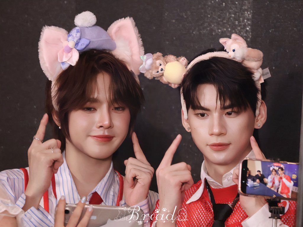 Breadddd666's tweet photo. 两个宝宝🤲🤲

NORTHOTTO BRAND SHARING 
#NorthOttoFansignInChongqing 
#NorthOtto https://t.co/MNf8VR8JOq