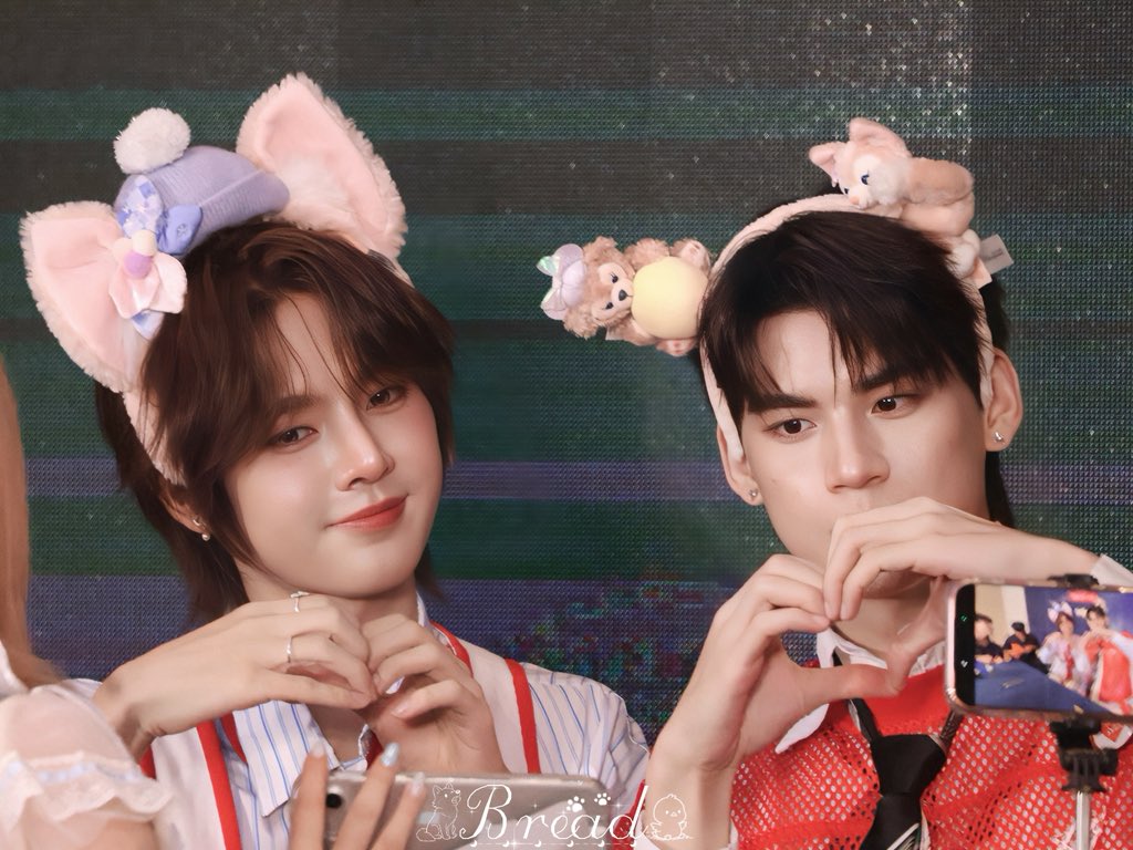 Breadddd666's tweet photo. 两个宝宝🤲🤲

NORTHOTTO BRAND SHARING 
#NorthOttoFansignInChongqing 
#NorthOtto https://t.co/MNf8VR8JOq