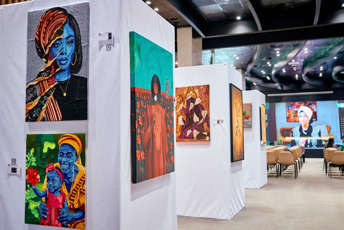 Sterling_Bankng's tweet photo. As Nigeria’s Independence Day approaches, we’re reminded that a nation tells its story in many ways.

At #UncoverNaija: Timeless Capital, the works on display reflect the creativity, diversity and perspectives that shape how Nigeria sees itself, and how the world sees Nigeria.

We celebrate the artists preserving our stories, challenging perspectives and imagining new possibilities through their work.

For Sterling, supporting the creative economy means creating room for these voices to be seen, valued and supported.