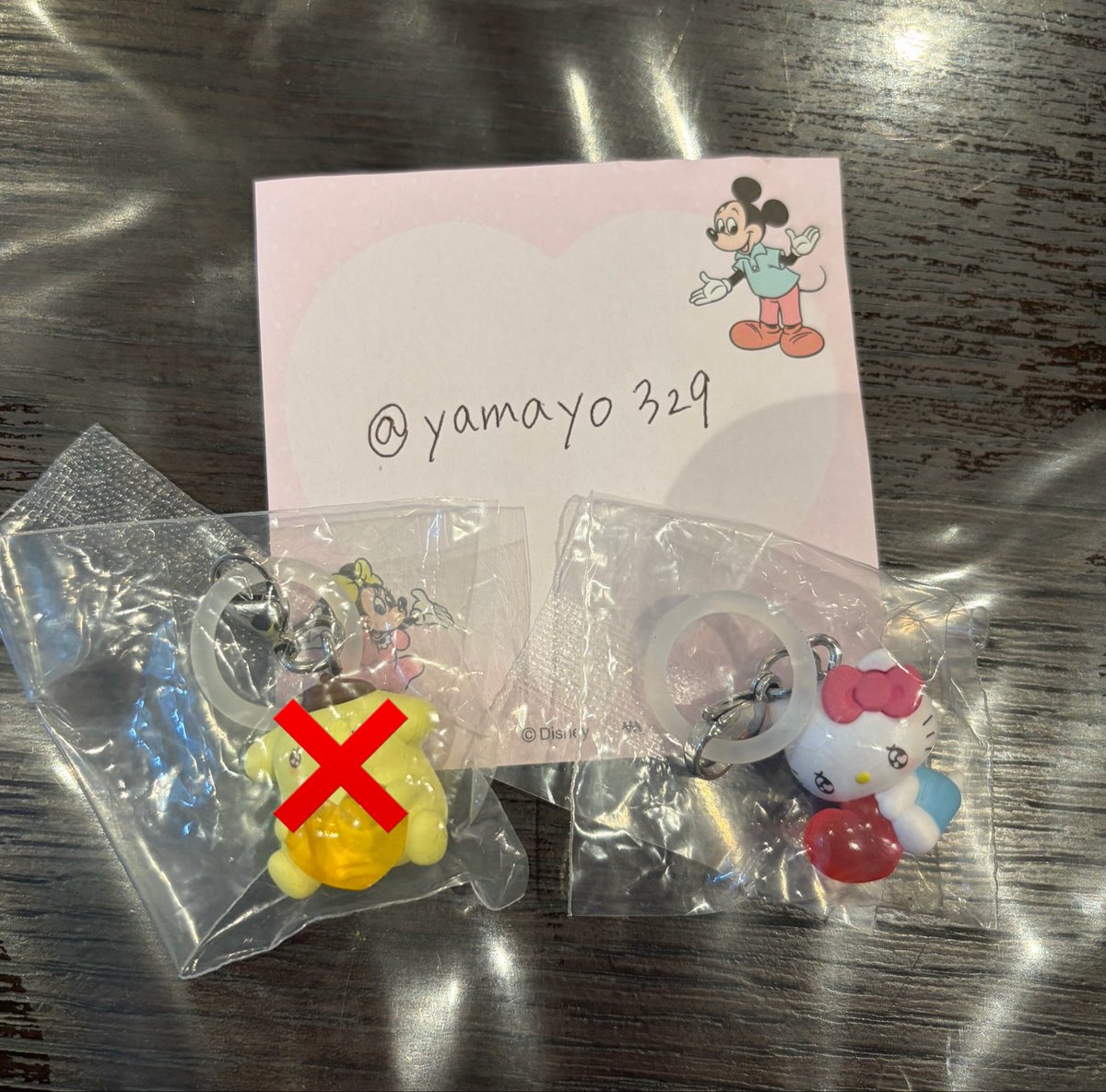 yamayo329's tweet photo. サンリオ エモきゅん めじるしアクセサリー 交換

【譲】 画像1 キティ

【求】 画像2クロミ(どちらでも)

郵送での交換希望です。
よろしくお願いいたします🙇🏻‍♀️ https://t.co/n9tueiL5AA