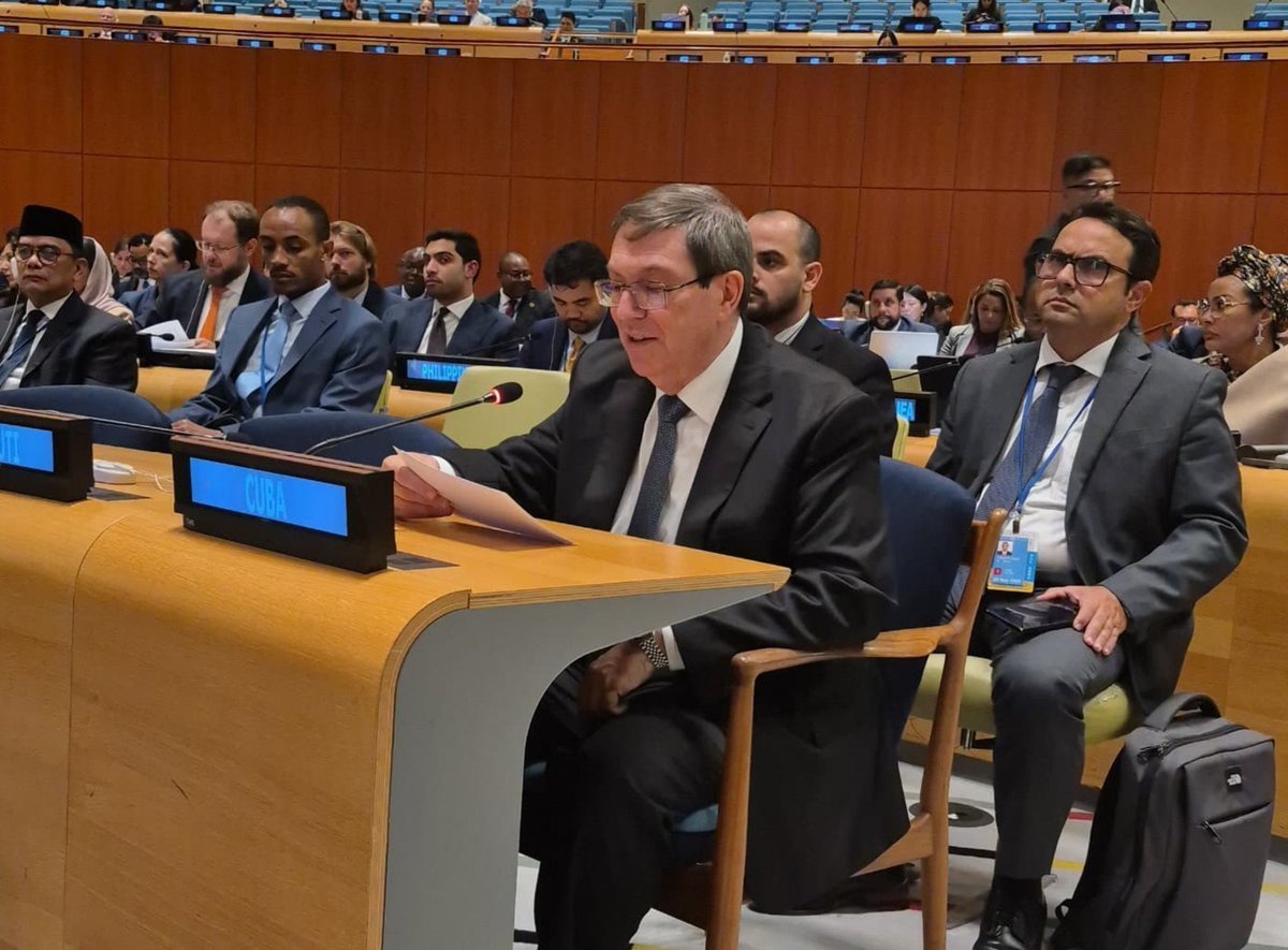 Jonathan_x_Cuba's tweet photo. En Diálogo de Alto Nivel sobre el Aniversario de la Iniciativa para el Desarrollo Global, ministro Relaciones Exteriores, destacó que representa un nuevo paradigma de cooperación para el desarrollo sostenible.
#Cuba
#CubaVencerá
#MujeresEnRevolución https://t.co/TVk9aSkhi8