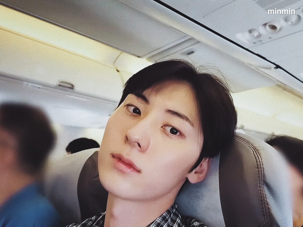 mhleegopi's tweet photo. #황민현 #민현 #minhyun https://t.co/z8A0fUhwan