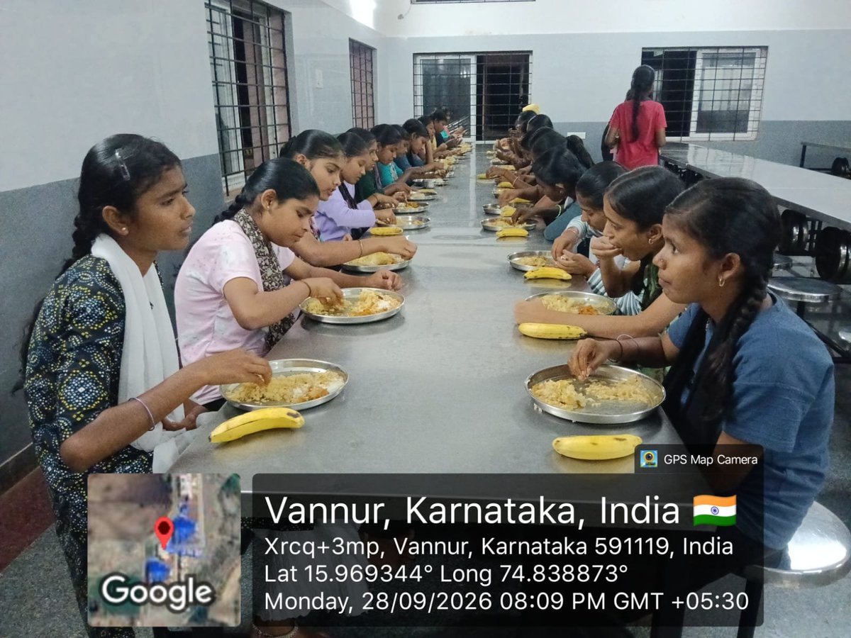 788Dbrars's tweet photo. Dinner served as per Menu @kreisemahithi @Captain_Mani72 @shobhana_88 @DswBgm @EdKreis#Social Audit- SWD Meals
#Social Welfare- Karnataka https://t.co/j0e6FvVAuB