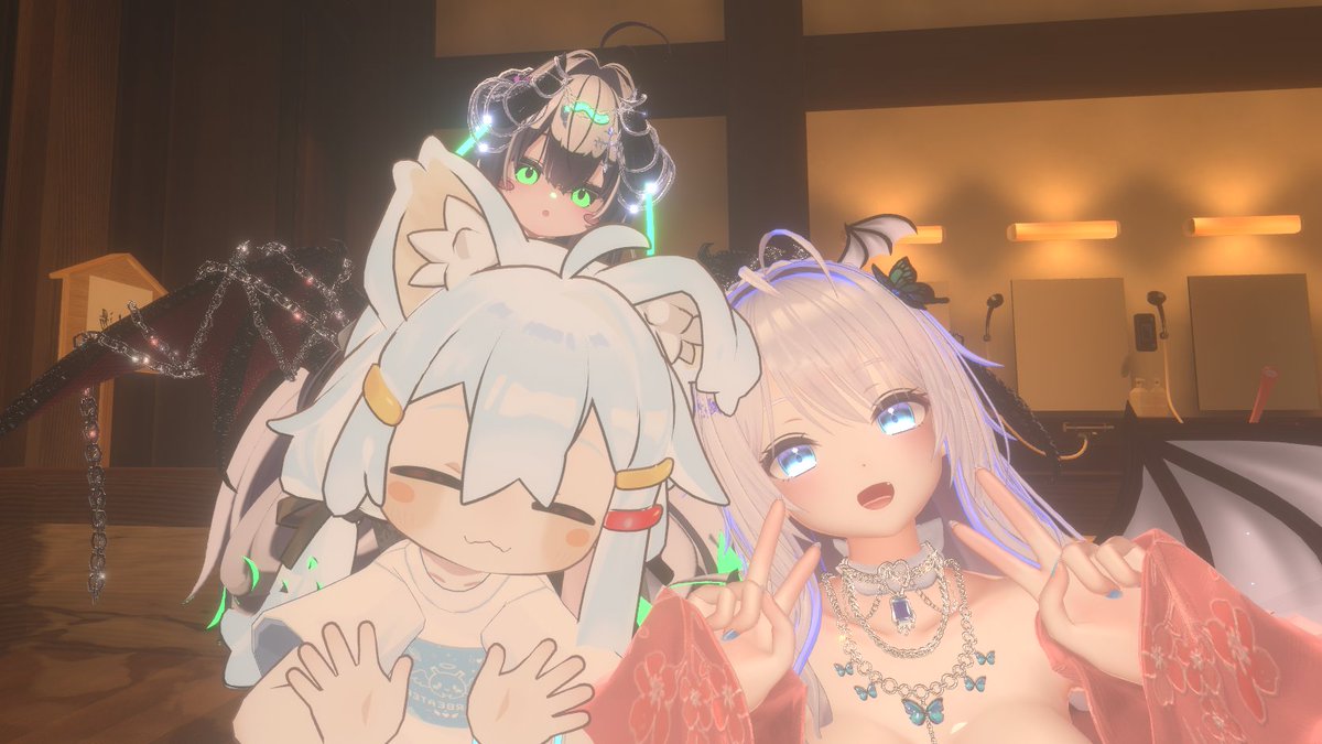 basa0127's tweet photo. かわいいキャストに感謝😍
#VRChat️ #サキュブロー https://t.co/v1hOo6G2gm