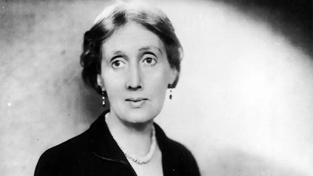 One_Bookaholic's tweet photo. Why You Should Read Virginia Woolf: Her Best Novels https://t.co/NTU8muPLWg https://t.co/ByPsiC4dKJ