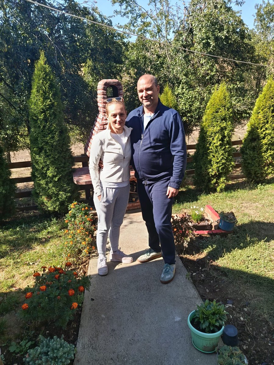 prenocistelelic's tweet photo. Наши драги гости из Новог Сада, Србија 😊🇷🇸
Our dear guests from Novi Sad, Serbia
#prenocistelelic #seoskiturizamsrbije #seoskiturizam #booking #airbnb #selo #lelic #selolelic #visitserbia #posetisrbiju #obidjisrbiju #srbija #valjevo https://t.co/6O2kLm2URO