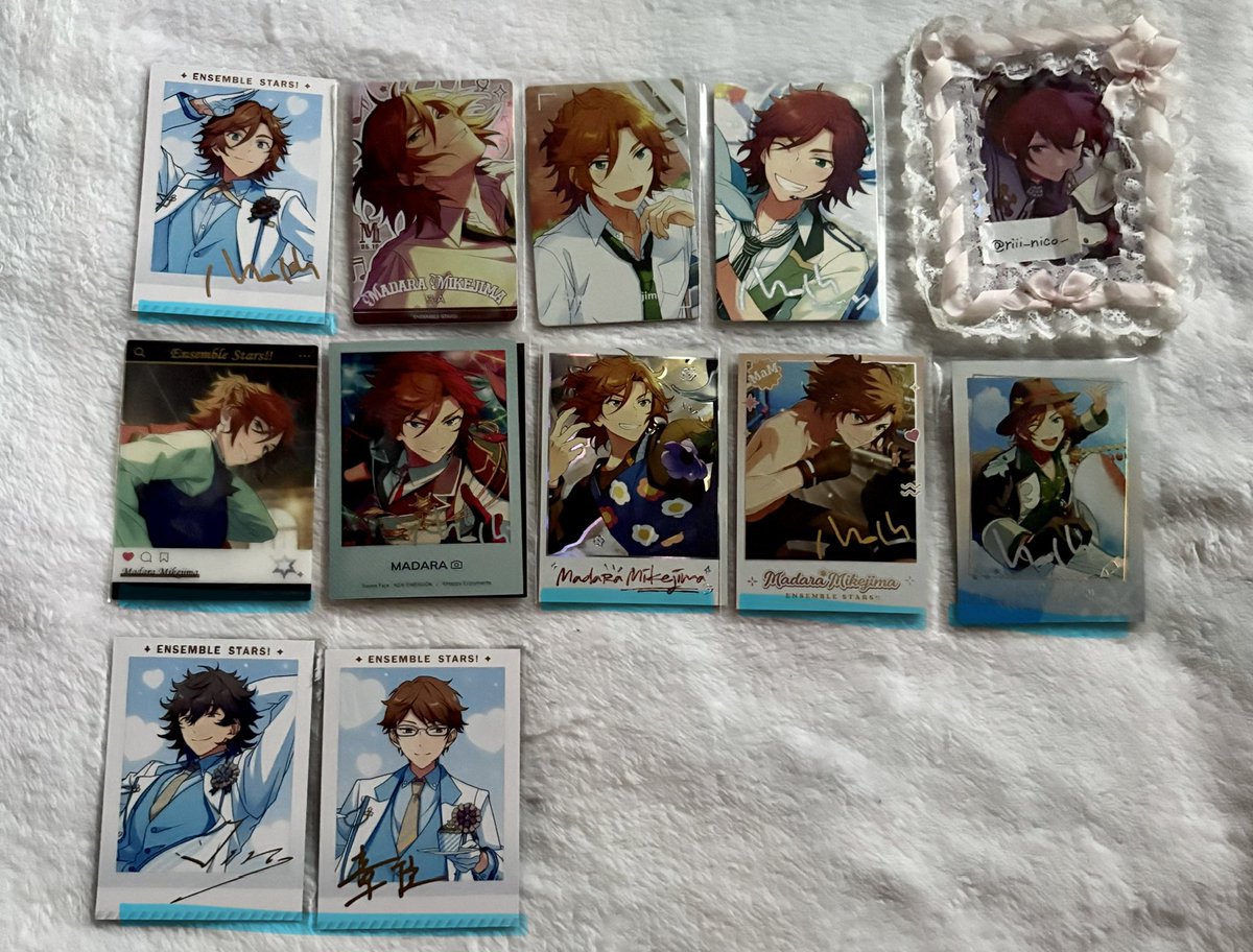 riii_nico_'s tweet photo. 【 交換 】 あんスタ 中国 韓国 花伴 クリアカード 星幻 招募 ポラロイド 写真カード 

譲④ 司 レオ 泉 凛月 嵐 夏目 つむぎ 宙 斑 章臣 陣 

⬇️ https://t.co/IQeVWI3Szg
