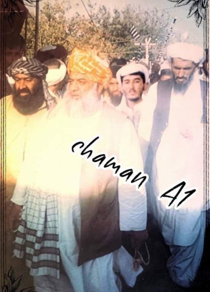 MuftiMQasim's tweet photo. ایک تاریخی تصویر 2006 میں قائد جمعیۃ مدظلہ گلشن شھید اسلام جامعہ دارلعلوم اسلامیہ ملت آباد چمن آنے کے موقع پر شھید اسلام مولانا محمد حنیف ؒ اور جانشین شھید اسلام مولانا مفتی محمد قاسم صاحب ھمراہ ہیں۔۔۔
#یوم_شہادت_مولانامحمدحنیف https://t.co/hIGVgmCAIS
