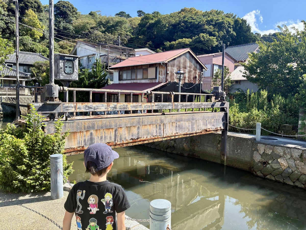utofService's tweet photo. 連休後半は家族で伊豆へ
鯛？発見👀 https://t.co/DJPoQgfsHr