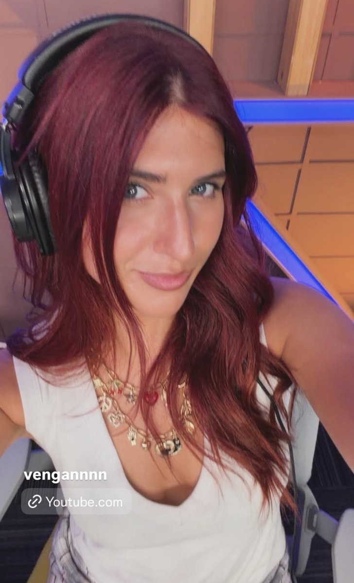 Egoyborboun_Gh's tweet photo. Hermosa 😍 @tititcherkaski https://t.co/7DstMg8noT