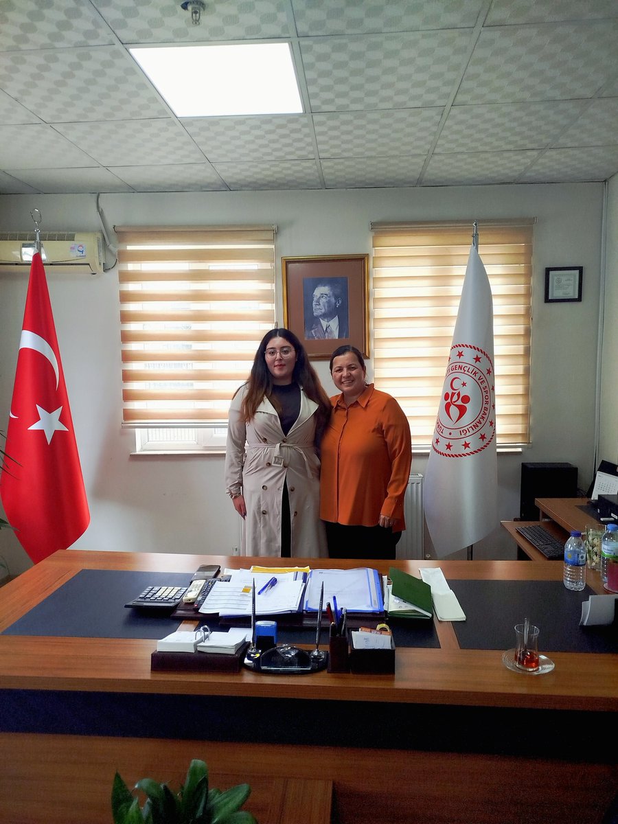 Nesilkl3's tweet photo. 📍Saime Kadın Kız Öğrenci Yurdu

ÜniAK Ankara Kız Yurtlar Birimi olarak Saime Kadın Kız Öğrenci Yurdumuzu ziyaret ettik. 🌸

Ziyaretimizde yurt çalışmaları hakkında görüş alışverişinde bulunarak, hayata geçirilebilecek faaliyet ve çalışmalar üzerine değerlendirmelerde bulunduk. https://t.co/2M96uThAhN