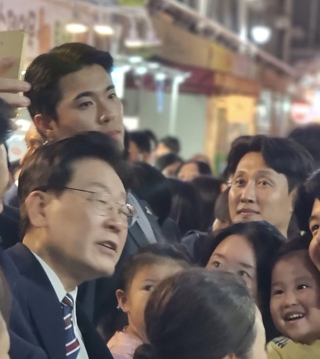 sjk80kr's tweet photo. #이재명 #대통령 #사진 추가 공유 https://t.co/QjORezVajd