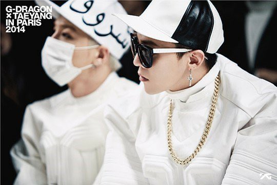 MYSPACEBB's tweet photo. [📈|👑] A revista Complex elegeu os artistas masculinos mais estilosos de todos os tempos na Coreia do Sul: 

1. G-DRAGON 
2. TAEYANG 
3. T.O.P 

#BIGBANG #빅뱅 https://t.co/mIU5nJBpCb