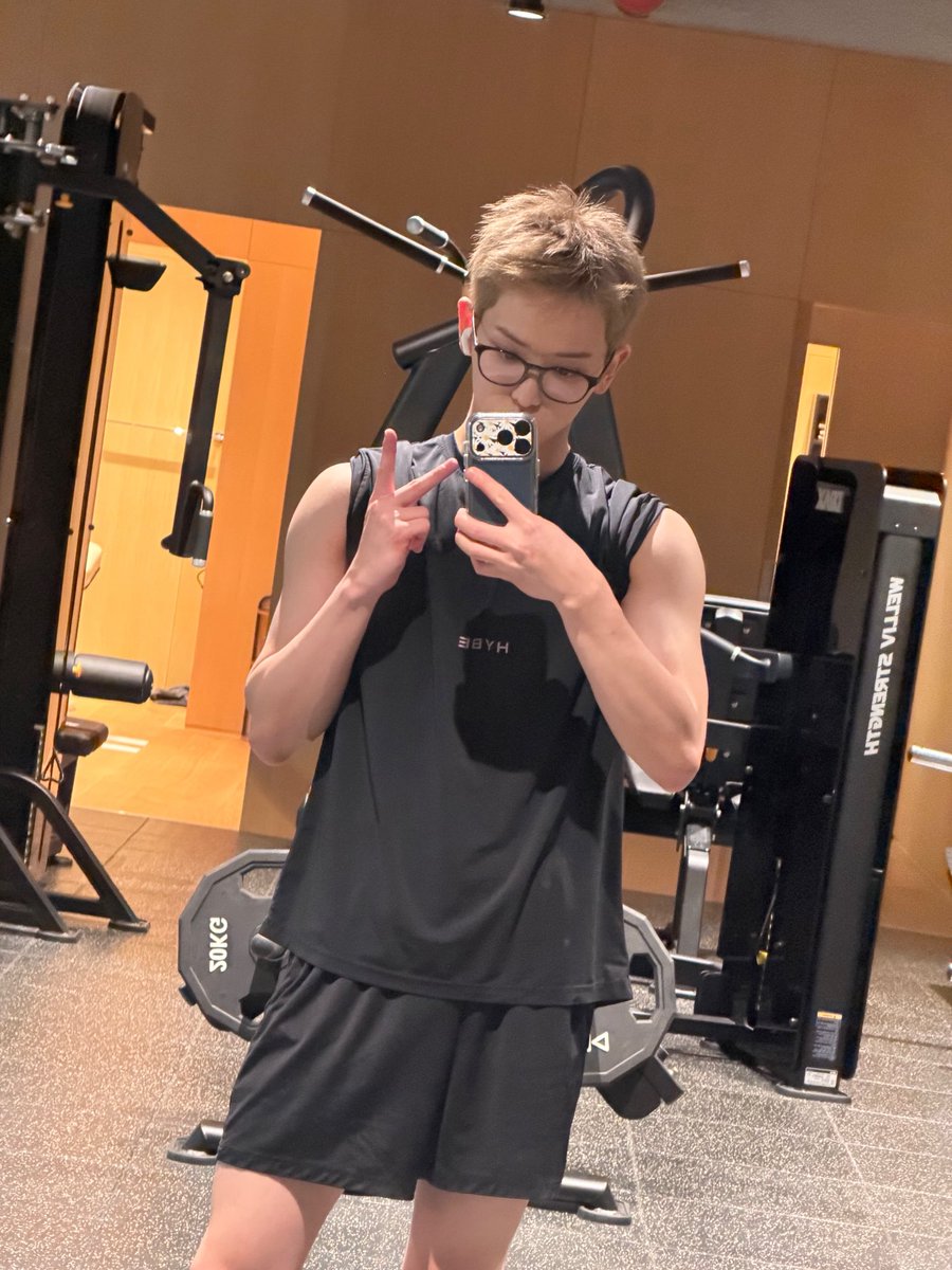 ANDTEAM_trad's tweet photo. [260928] #HARUA 🌟 weverse post

🐰: “💪😁✨”

#andTEAM #andTEAM_HARUA https://t.co/xFWqvuFIcI