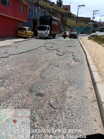 _JONISS's tweet photo. @CarlosFGalan Se agradece Sr alcalde la atención de la malla vial en la parte alta de
@Bogota 🤐🤔🤐 @idubogota @UMVbogota @OrlandoMolanoP
@ciudadbolivar https://t.co/gpjUr6btSn