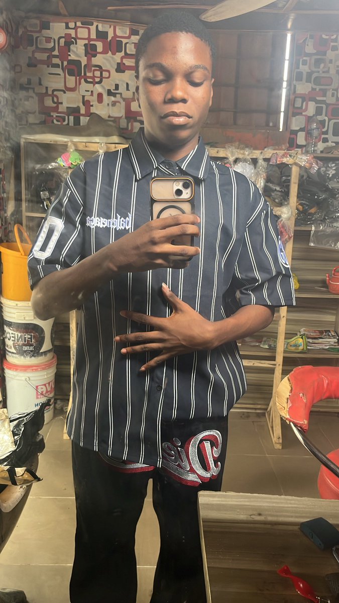 raheemotic's tweet photo. Clothes I bought at Yaba 🛒🛍️
Thank you Elon 🥹❤️ https://t.co/IfENhZ9ln7