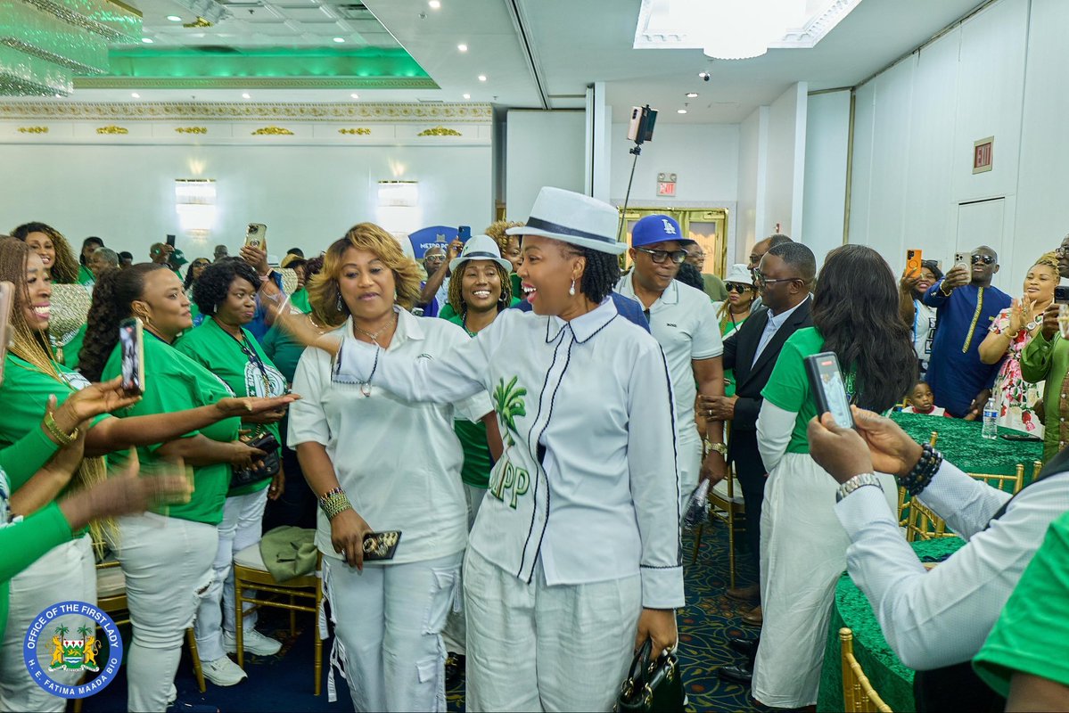 FirstLadyBio's tweet photo. I am an SLPP member, with a track record of commitment, service, and loyalty to our great party.

It was a true honour to stand among the remarkable women of our party as we celebrated the North America Women’s Council. Women remain a powerful force within the SLPP, contributing their voices, strength, ideas, and dedication to the continued growth of our party and our nation.

I am proud to be part of this family and to celebrate the sisterhood, resilience, and leadership of our women across North America and beyond.

Together, we continue to build, serve, and strengthen the values that unite us. 🇸🇱💚

One Country, One People.

FMB
