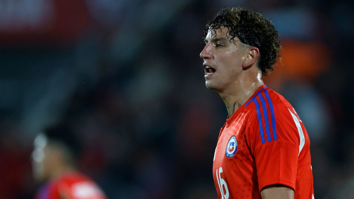 Cooperativa's tweet photo. Igor Lichnovsky fue nominado por Nicolás Córdova para integrarse a la gira de la Roja https://t.co/mEU0e6CHcL https://t.co/886N3wPB2w