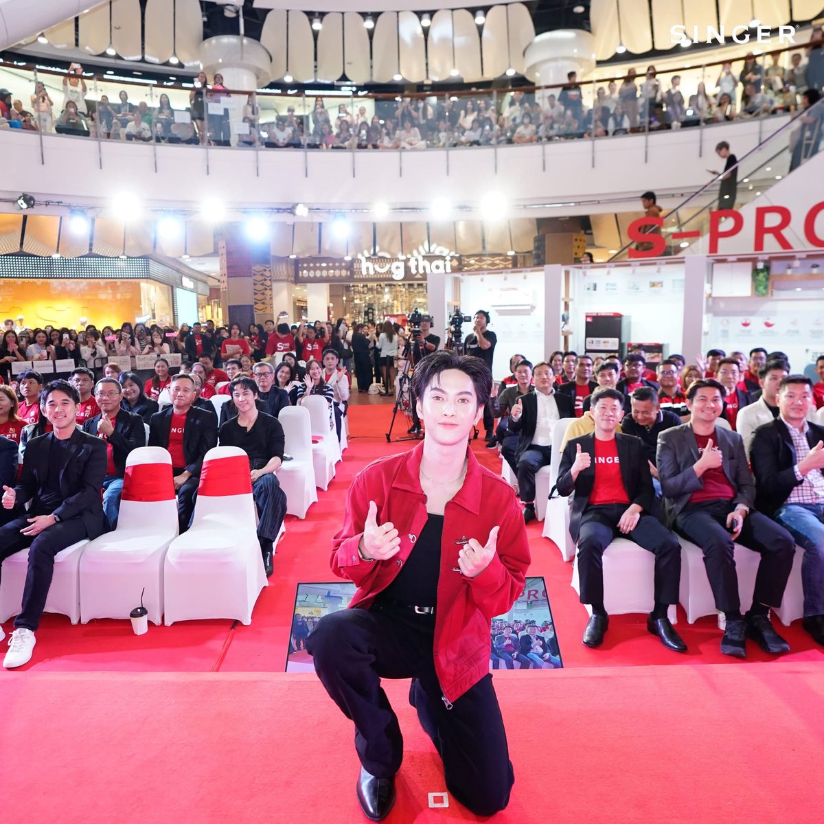 copperrofficial's tweet photo. ประมวลภาพบรรยากาศงาน SINGER THE NEW S CURVE 🌟

Facebook : Singer Thailand
♥️ : https://t.co/uu8b0BdjJW

ขอบคุณรูปภาพสุดหล่อจากพี่ #SINGER ครับ🙏🏻

SINGER x COPPER BUS 
@cucopper11 #COPPERdechawat
#SINGERThailand #TheNewSCurve https://t.co/ZganlR9jm5