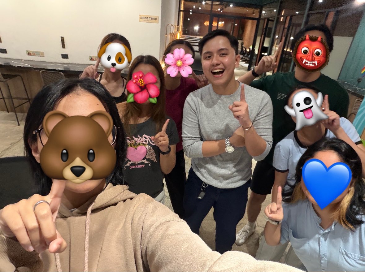 riebisco's tweet photo. Last pic as lecturer and reviewees 🙂‍↕️ sana next time as colleagues na !! https://t.co/4cblyS4lBr