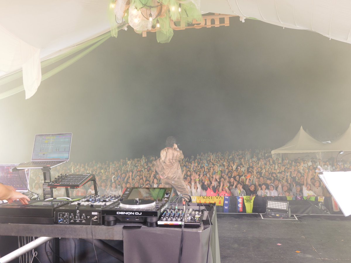 KREVA_DrK_dj908's tweet photo. [STAFF]
「KARATSU Drop FESTIVAL 2026」

雨も降り、足元の悪い中、最後まで会場に残ってくださったみなさん、アンコールもありがとうございました！

ライブもすごい盛り上がりで、楽しかったです！🌟

主催者・関係者の皆様、そしてたくさんの声援と笑顔に心から感謝します。
#からつドロップ https://t.co/bRoDGQxdzm