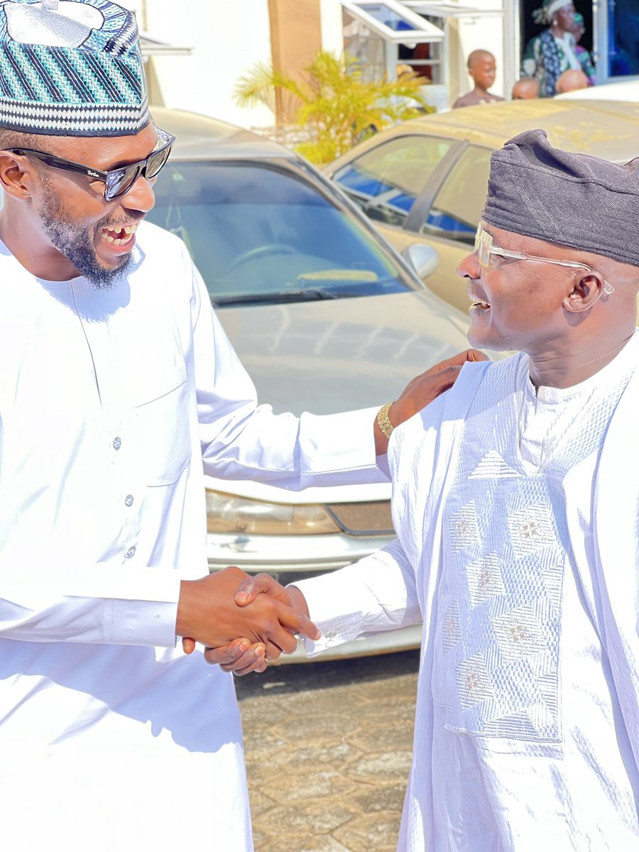 Auta_Musa_'s tweet photo. Seeing today is enough proof that you're still very important and useful to yourself , to the earth and to the people around you. 

A smile, a word of encouragement or a simple "how are you doing?" can make all the difference in someone's life today. 

Be the reason someone expresses gratitude to God today.