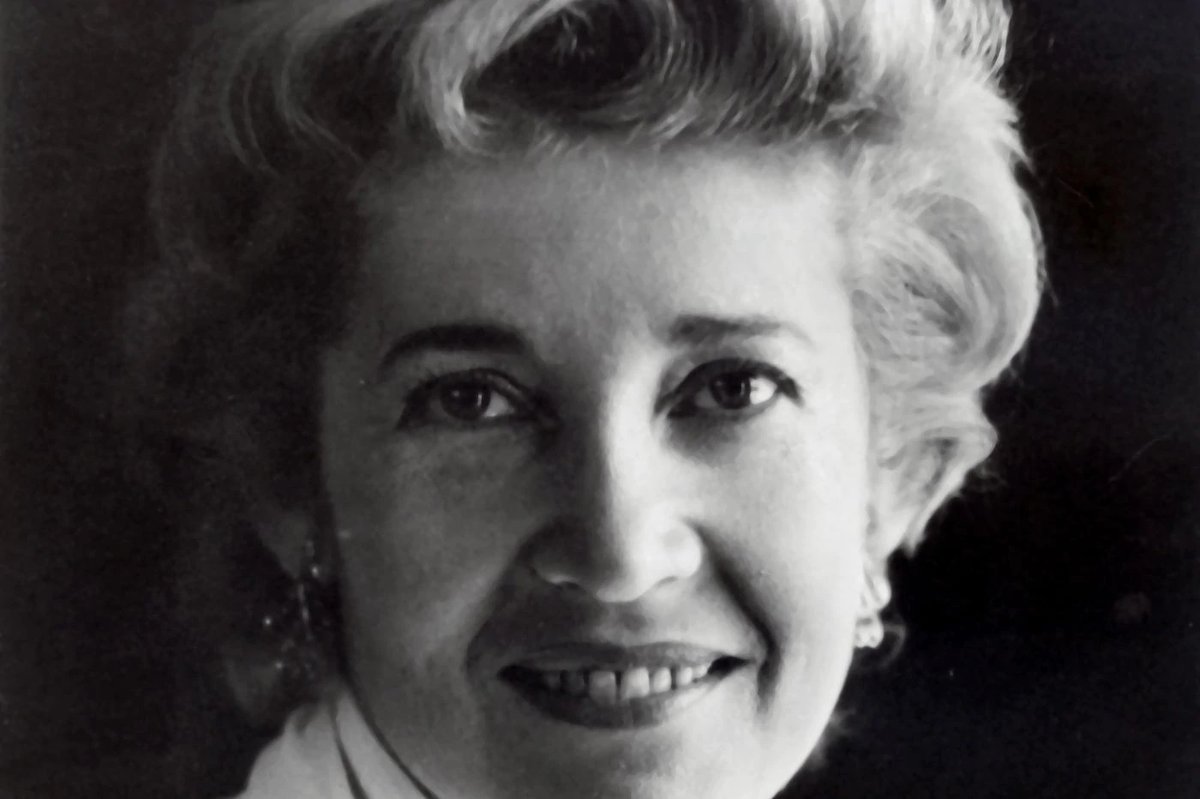 holocaust_music's tweet photo. Pianist and music teacher Gertrude Granirer Flor was born #OTD 1921. After the Soviets retreated in 1941, the Germans occupied Czernowitz. She faced deportation, hardship in labor camps, and physical abuse.
https://t.co/bJInp5YFRa https://t.co/GyqNH13yH8