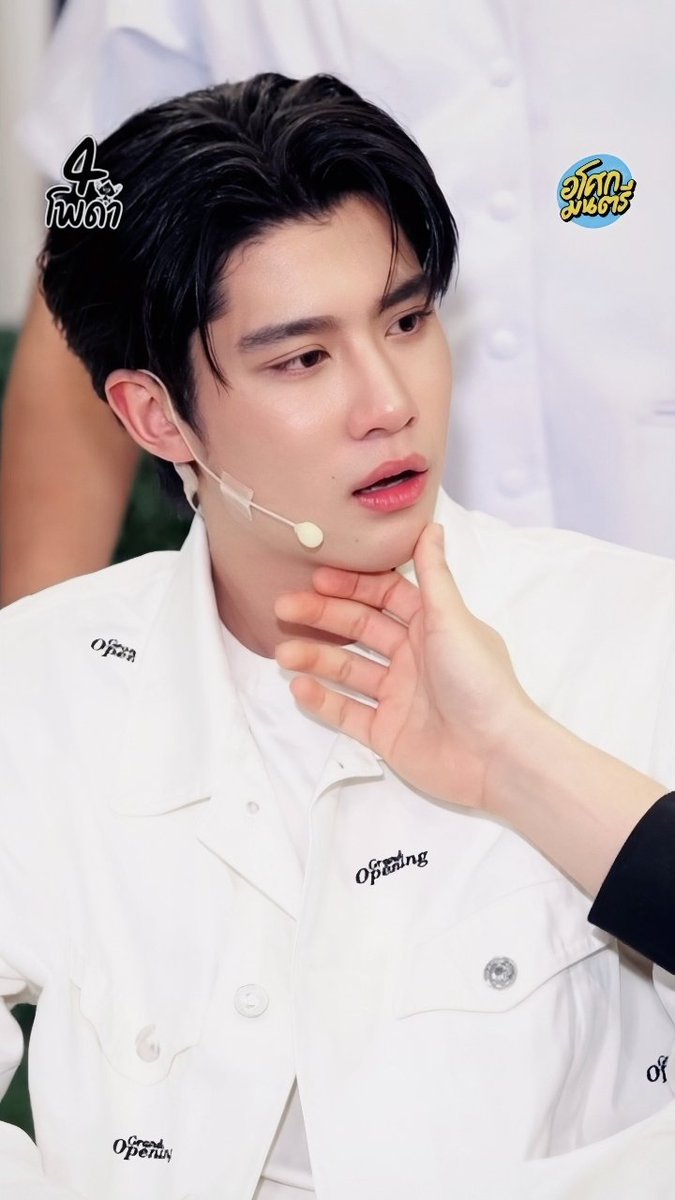 jakkadeng's tweet photo. องศาลองลืมภพธีร์แล้วมาชอบไอโจรห้าร้อยดู นี่ว่าก็ไม่ได้แย่ https://t.co/ixdeyMyqk4