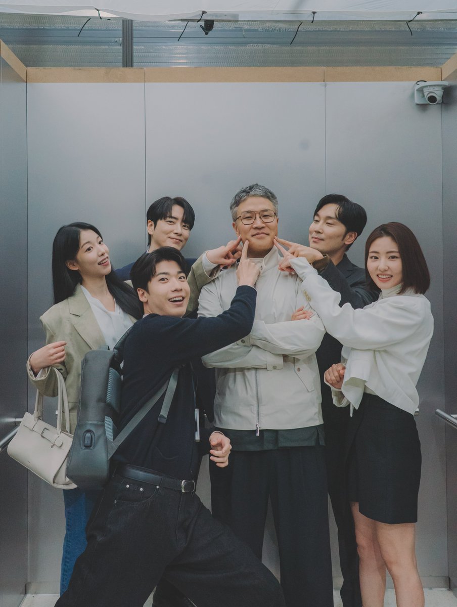 jjunpire250103's tweet photo. 이제 공은태 팀장님도 사진 풀어주실 때 인거 같아요ㅋㅋ https://t.co/BNZ8wHJ61x