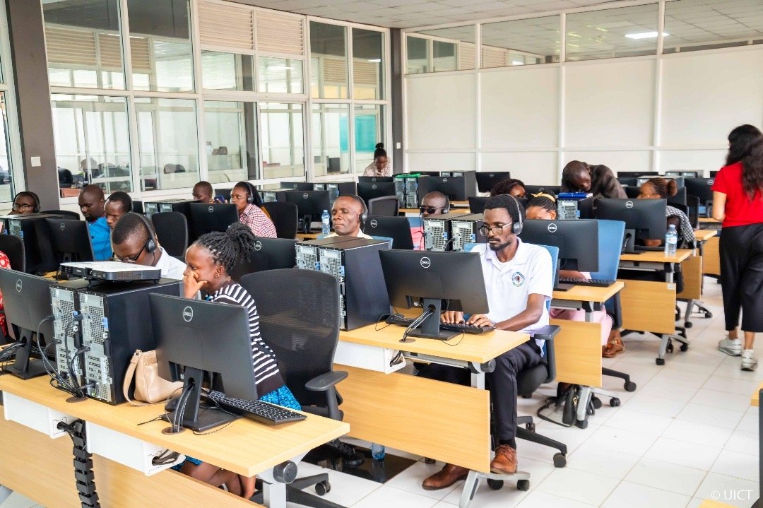 NamuliPasha's tweet photo. President Museveni has supported digital skilling initiatives that equip women and young people with valuable technology skills. https://t.co/duaecBauBl