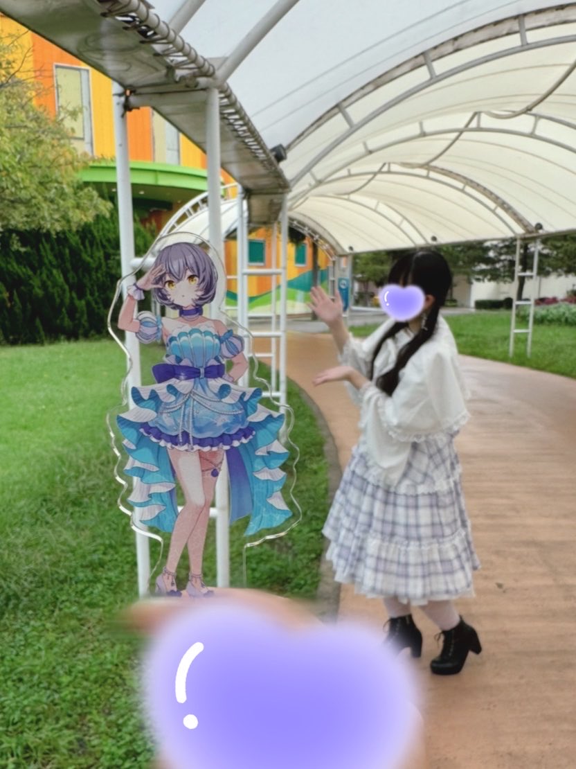 tsuki_mi13's tweet photo. 虚無と写真撮ってました、葵……
メンダコ可愛くてくじもう一回引いたらまたでかいの当たっちゃった！ https://t.co/Yg6fPEf7Dm