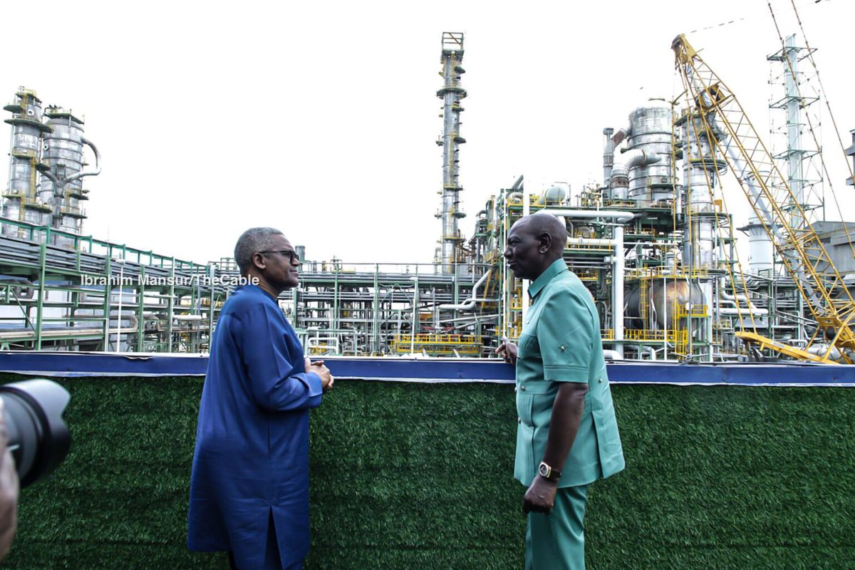 thecableng's tweet photo. PHOTOS: Ruto tours Dangote refinery, calls it a masterpiece

Kenyan President William Ruto has described the Dangote refinery as a “masterpiece of science, engineering and art,” after touring the 700,000 barrels-per-day facility in Lagos.

Ruto, who visited the refinery on Friday, after attending the United Nations General Assembly (UNGA), also reaffirmed Kenya’s commitment to partnering with Dangote Group on the proposed $17 billion East African oil refinery and petrochemical complex in Lamu.

https://t.co/VqWZhZwVXZ