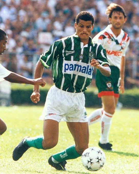 90sfootball's tweet photo. Rivaldo 🇧🇷 https://t.co/8TaPHYZqMt