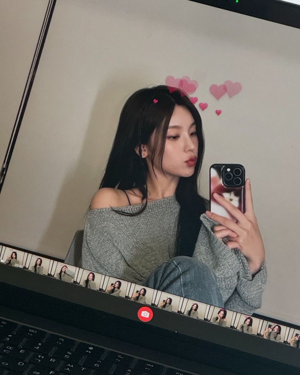 ye_J_I08's tweet photo. 지금 딱 기분도 좋은데💕 나랑 놀래?💕
#연능 #맘눌뎀 #멤놀 #야상극 https://t.co/PodLUuRRyp