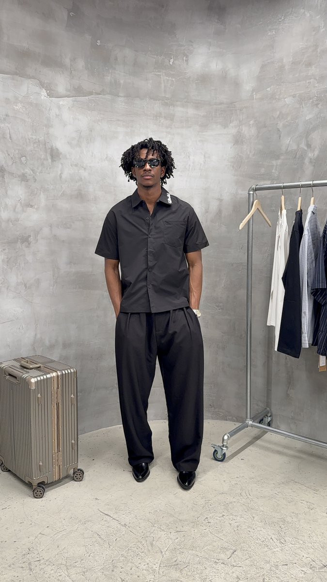 skestore's tweet photo. Just because it's a work day doesn't mean you can't be swagged up 🆙

Fire corporate fits>>😮‍💨 https://t.co/rwr4o6y3GO