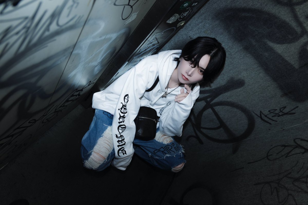exceeds_crest's tweet photo. 🔥「愛のハイエナ」で話題沸騰中🔥
　　      𝑮𝑹𝑶𝑼𝑷 𝑬𝑿𝑪𝑬𝑬𝑫𝑺
━━━ ✦ ━━━━━━━ ✦ ━━━
注目キャスト″𝐒𝐩𝐞𝐜𝐢𝐚𝐥 𝐆𝐫𝐚𝐯𝐮𝐫𝐞.″

　　　　    𝐗𝐗𝐗-𝐜𝐫𝐞𝐬𝐭-
　　■ おみねこ (@x_omineko)
━━━ ✦ ━━━━━━━ ✦ ━━━
#エルコレ #エルコレ関西 https://t.co/qyTgSJNh1y