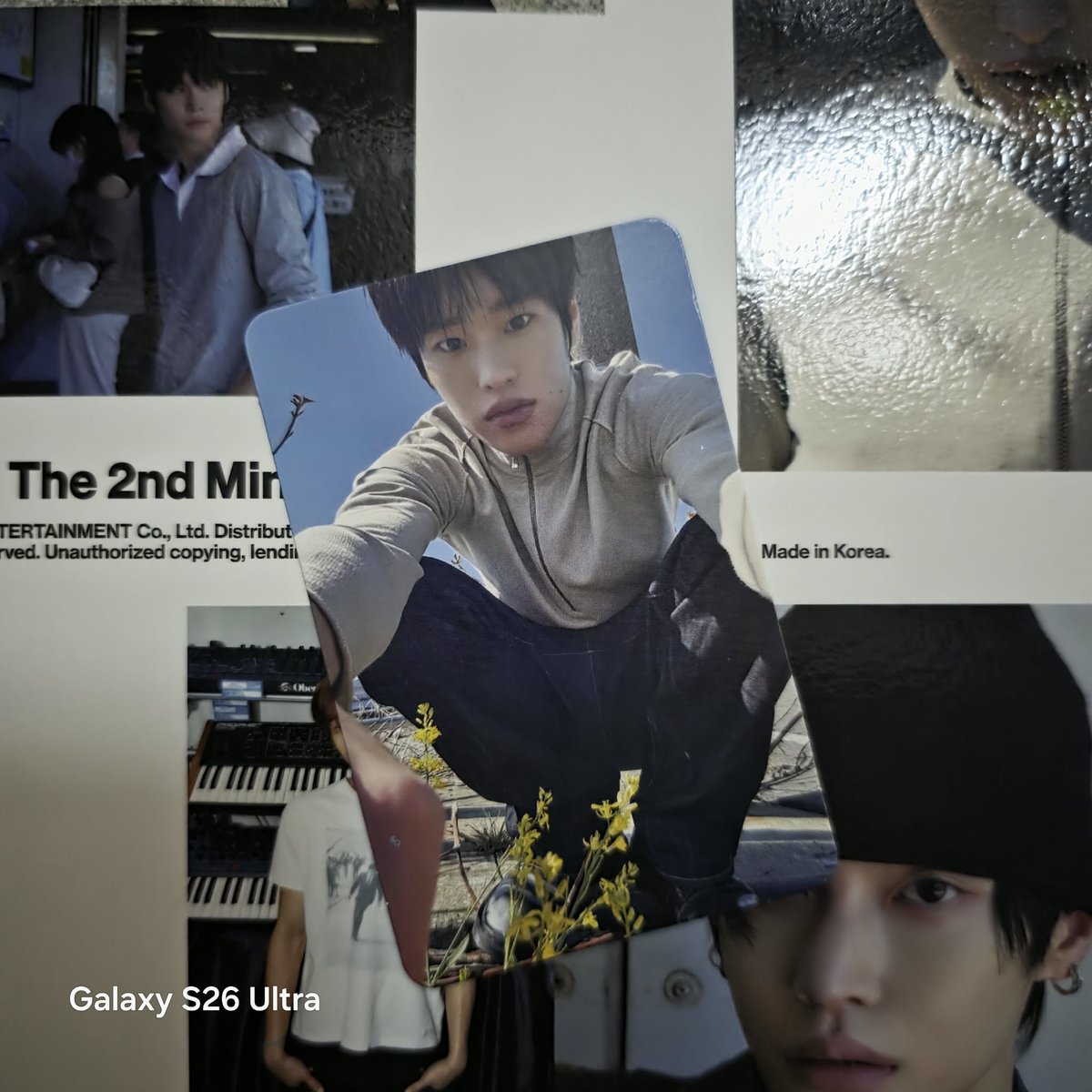 I_amThatKid's tweet photo. God never fails to surprise me, I've been dealing with so many things this past few weeks and pulling out my bias from the Photobook version literally made my heart so happy I forgot about the pain and troubles I've been dealing with. 🥺💖 https://t.co/KIoH8jYdlq