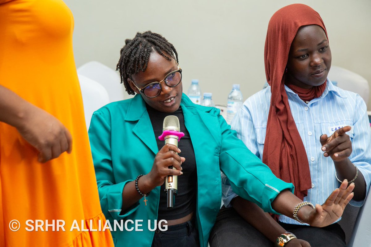 SRHRAllianceUg's tweet photo. During the Safe space,  young women & adolescent girls have participated in interactive discussions, peer learning , experience sharing. 

Through this session, we are enabling them to openly discuss challenges affecting young women, and identify practical ways of addressing misinformation, stigma, and barriers to accessing health information services.
#SRHR4All #AccessToInformation