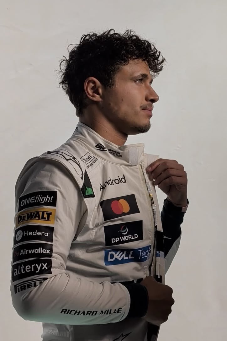 ihatef1ngl's tweet photo. come back to me white racesuit lando https://t.co/GO5cIoUtrn