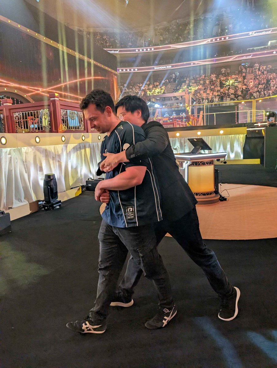 Blitz_DotA's tweet photo. Took this photo the night we lost Ti we beefing big time. Nisha won’t read any of this but it’s more for the community, I love this man forever and you can talk all the shit you want about how he carried us and youd be absolutely right . Glad we won the big one together friend https://t.co/UT85M08on5