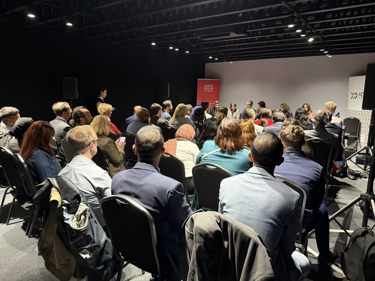 LabourMuslims's tweet photo. 🌹 Thank you to the Parliamentarians, Councillors and all the members who attended the LMN fringe at Labour Party Conference in Liverpool.

We have seen the real change Muslim members can have in our party.

There’s lots more to come from conference!
#labconf26 #labourconference https://t.co/SUCGXXPPle