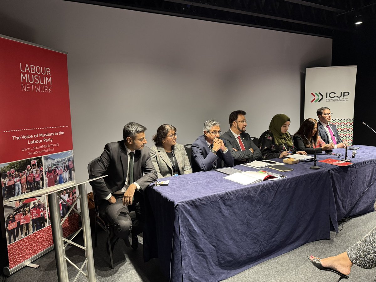 LabourMuslims's tweet photo. 🌹 Thank you to the Parliamentarians, Councillors and all the members who attended the LMN fringe at Labour Party Conference in Liverpool.

We have seen the real change Muslim members can have in our party.

There’s lots more to come from conference!
#labconf26 #labourconference https://t.co/SUCGXXPPle