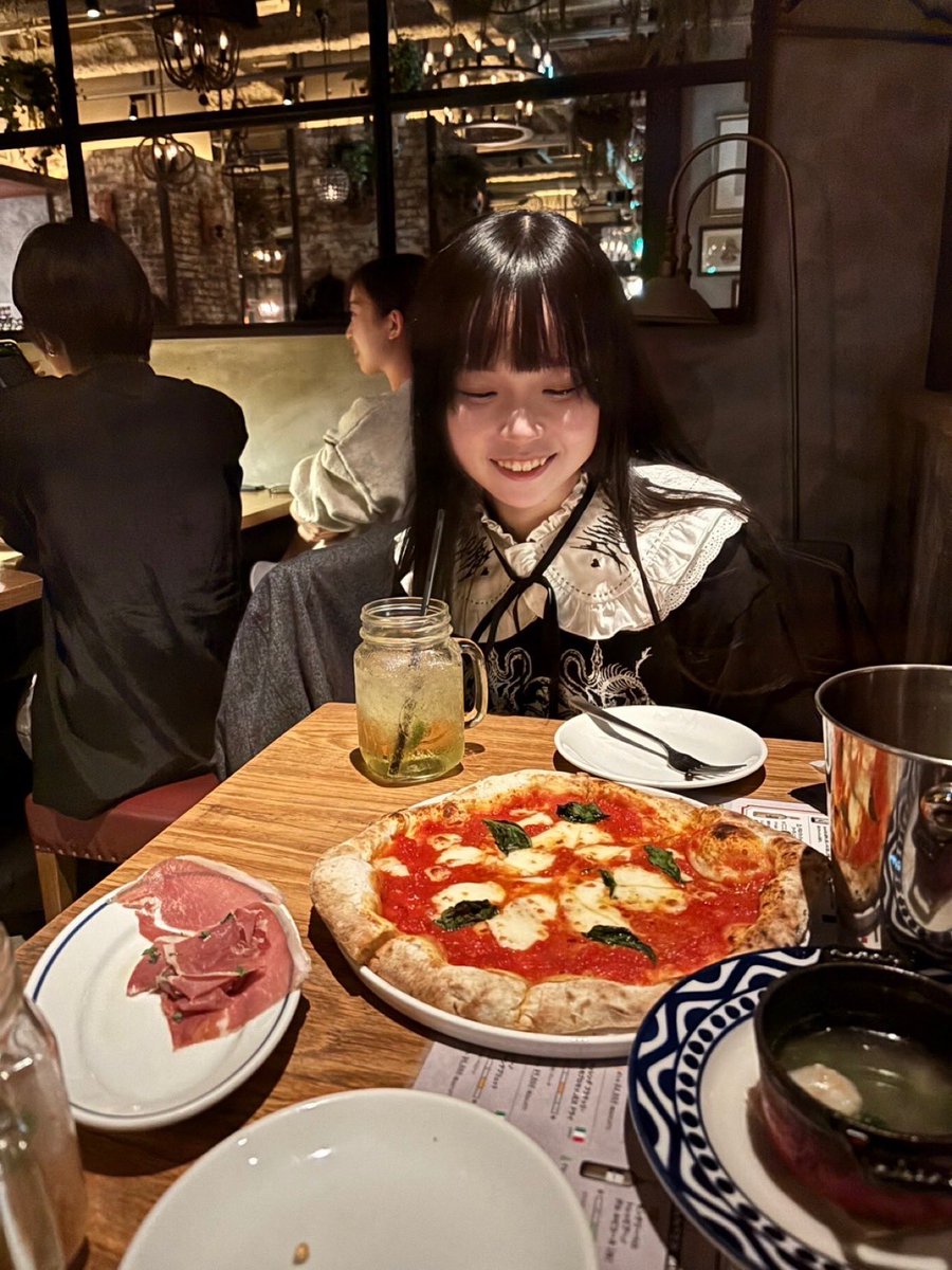 kai_hellpo's tweet photo. ご飯うれしい時の顔⬇️ https://t.co/6g0bY9yc8W